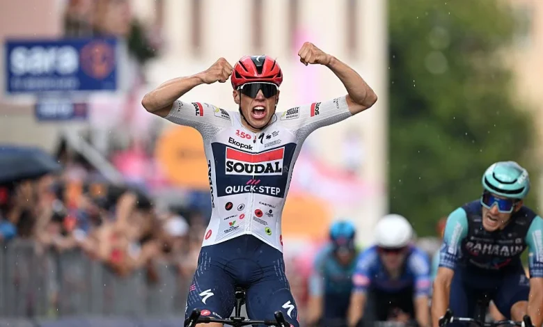 As it happened: Maglia Ciclamino changes hands again as stage 18 of the Giro d’Italia ends in a sprint