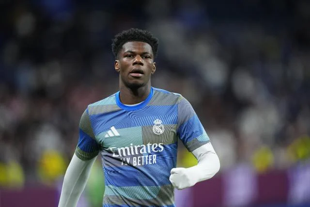 Aurélien Tchouaméni titulaire avec le Real Madrid pour le Clasico contre le FC Barcelone