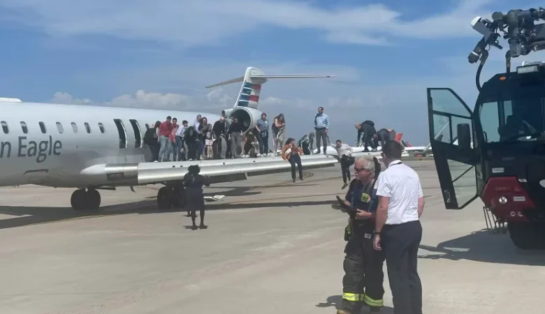 Avión de American Airlines, con un congresista a bordo, realiza un aterrizaje de emergencia tras detectarse humo en la cabina