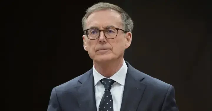 Bank of Canada says households struggling, economy vulnerable to shocks