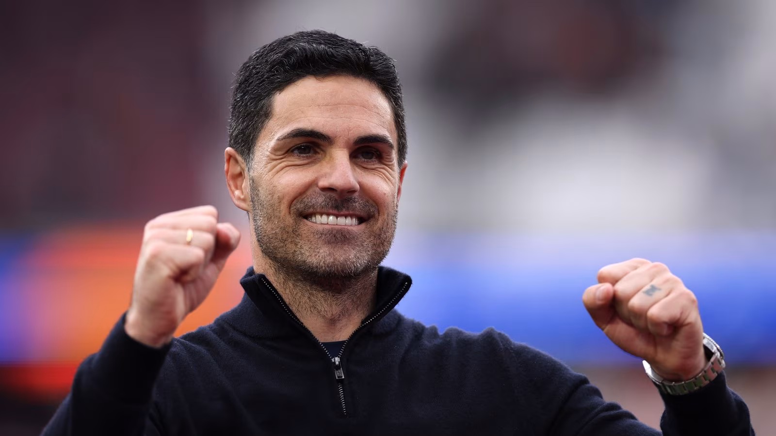 Bench Cam: Arteta reacts to dramatic West Ham win | Video | News