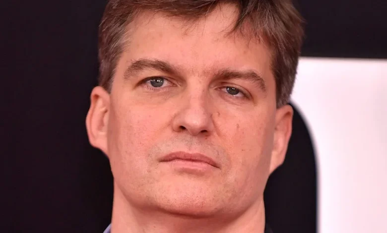 'Big Short' Michael Burry Sells GameStop Stake, Shorts Palantir Stock