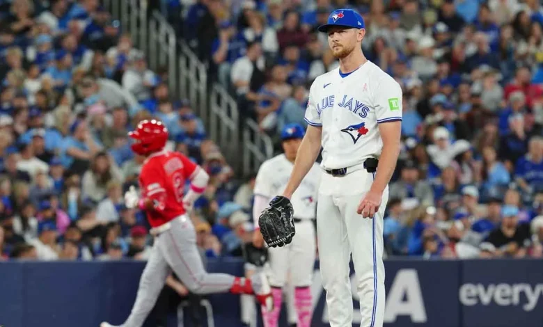 Blue Jays DFA Eric Lauer, place Addison Barger on 10-day injured list
