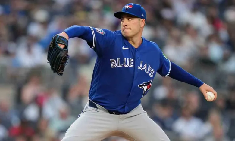 Blue Jays’ bullpen can’t hold late lead against Yankees in opener