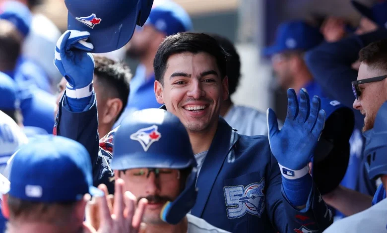 Blue Jays’ eighth-inning outburst backs Cease in rout of Twins