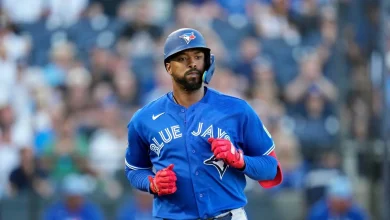 Blue Jays sign Eloy Jimenez to minor-league deal