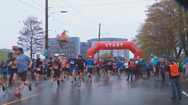 Blue Nose Marathon prompts street closures, Macdonald bridge closure this weekend