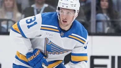 Blues ink Holloway to 5-year extension with reported $7.75M AAV