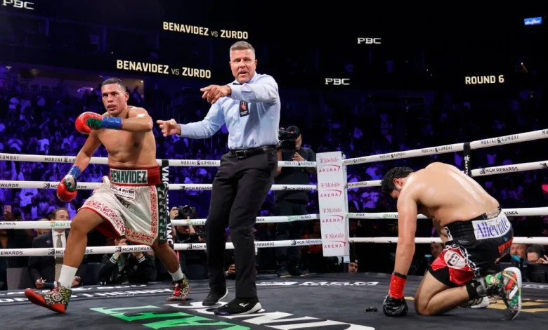 Boxing results: Benavidez stops Ramirez, becomes three-division champ