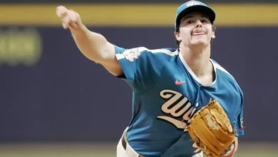 Brewers Place Logan Henderson On Injured List