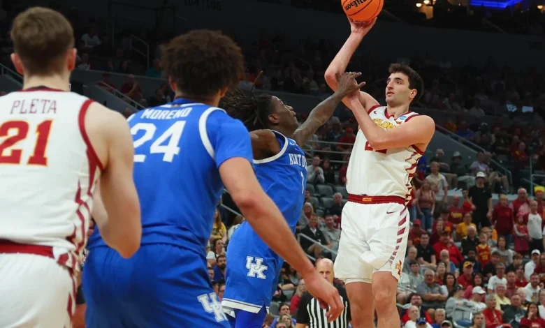 CBS Sports makes predictions on Malachi Moreno and Milan Momcilovic stay-go decisions