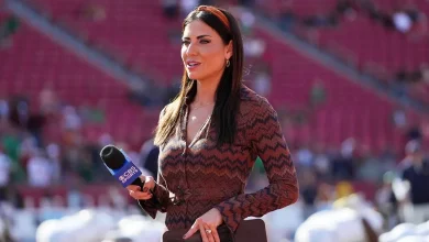 CBS reporter Jenny Dell escapes to the beach, Shilo Sanders is hungry & Nick Saban is scrambling off the tee