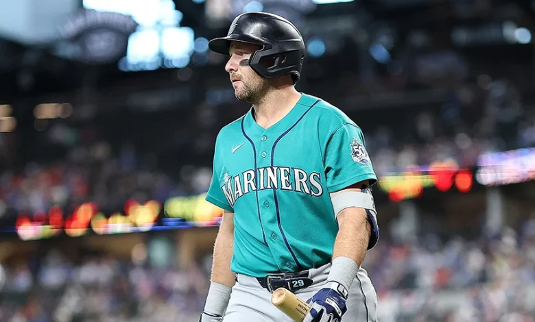 Cal Raleigh has sore side, out of Seattle Mariners lineup