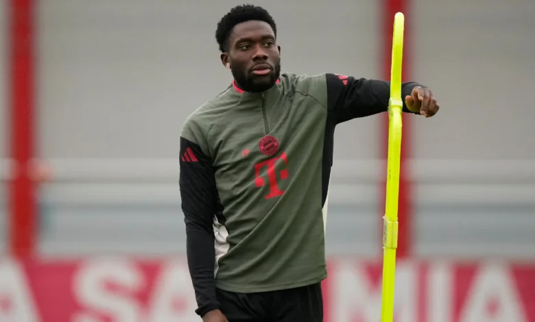 Canada's Alphonso Davies out four to five weeks, World Cup in doubt