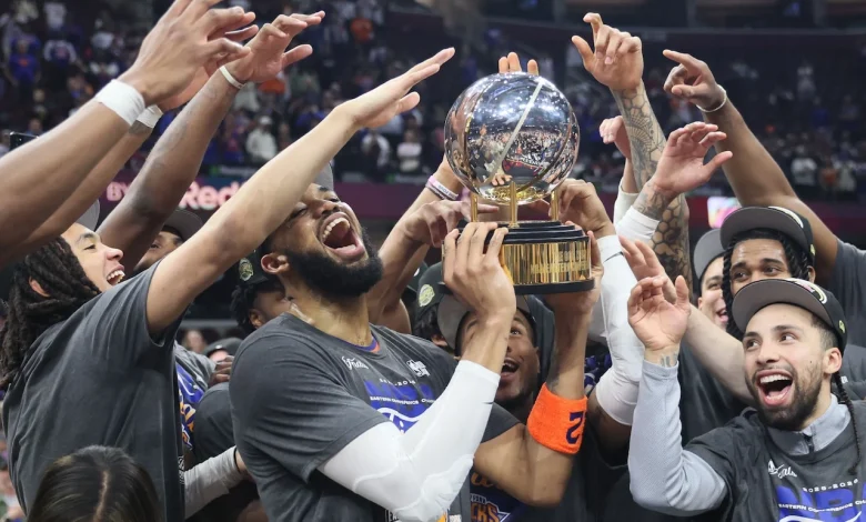 Cavs embarrassed in Game 4 of Eastern Conference finals, 130-93, swept out of playoffs by Knicks