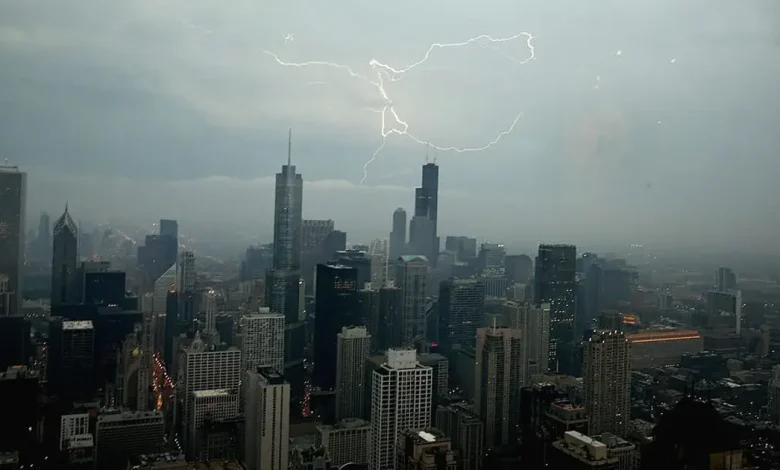 Chicago weather: Storms moving in this morning, cooler air arrives midweek