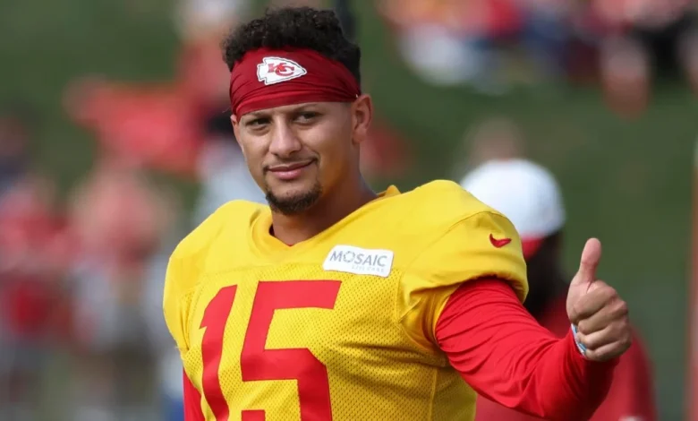 Chiefs want to keep Mahomes ‘happy & engaged’ in OTAs, per Ian Rapaport