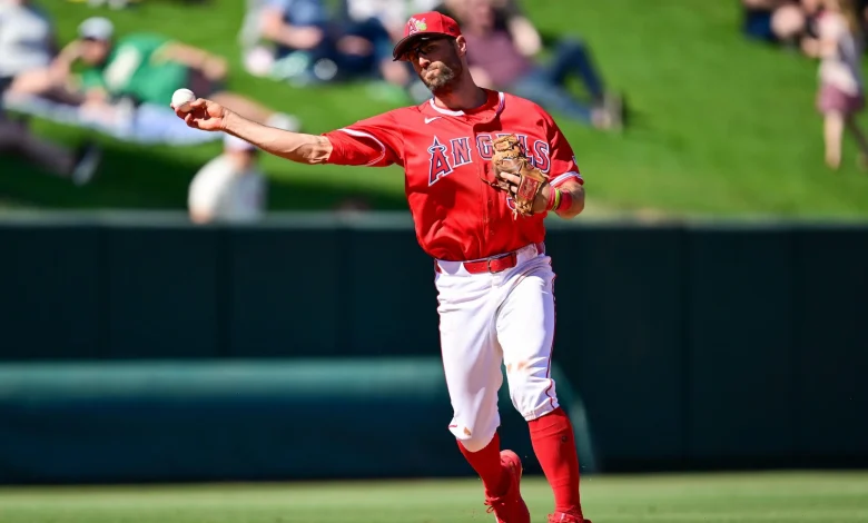 Chris Taylor Retires After 12 MLB Seasons, Clears Up 'Confusion' in IG Photo