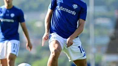 Con Nico Paz titular y un Lautaro Martínez que mira atento, el Como recibe al Napoli en un partido que podría definir la Serie A