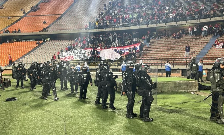 Conmebol dá vitória para o Flamengo em jogo interrompido contra o Independiente Medellín