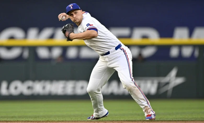 Corey Seager To Visit Back Specialist