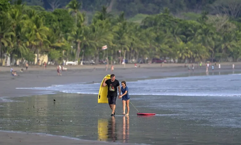 Costa Rica Weather: Afternoon Thunderstorms – Plan Beach Time Early
