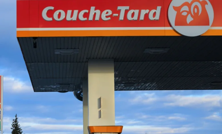 Couche-Tard | Un rabais de 10 cents à la pompe pendant quelques heures jeudi