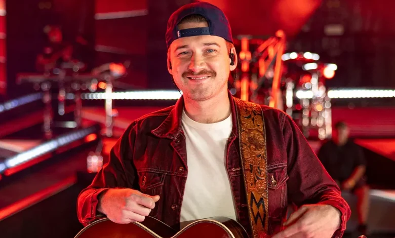 Country star Morgan Wallen walks out with Florida legend Tim Tebow, refuses to Gator chomp