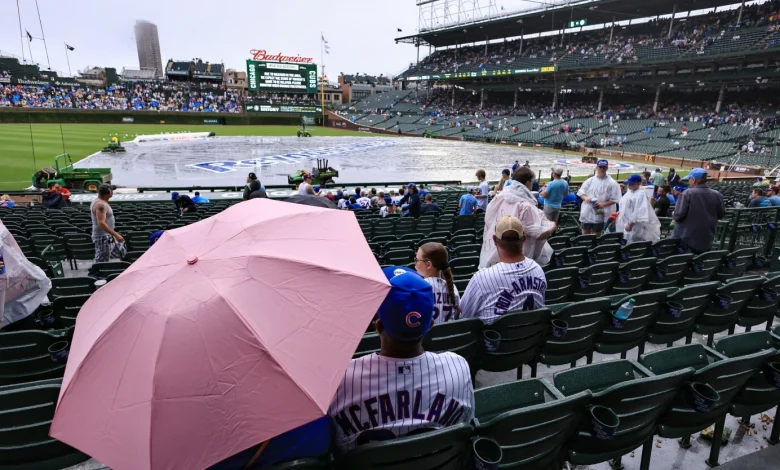 Cubs-Reds game underway after weather delay at Wrigley Field