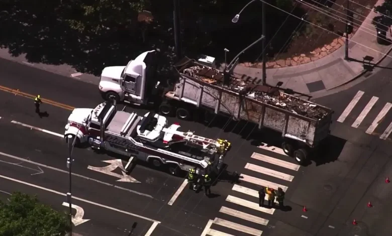 Damaged scrap metal truck shuts down traffic, causes power outage in San Jose