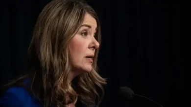 Danielle Smith says NDP should have warned her of Alberta voter list privacy leak