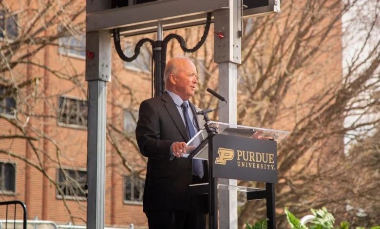 Daniels named interim president - Purdue Exponent