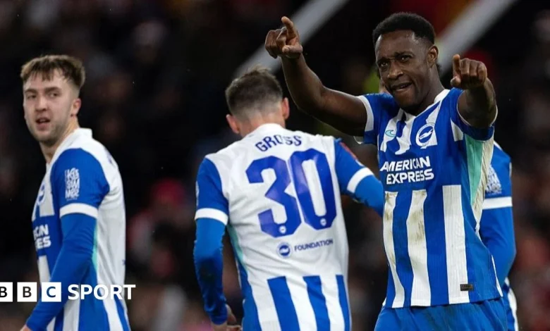 Danny Welbeck: Michael Carrick praises Brighton's ex-Man Utd striker