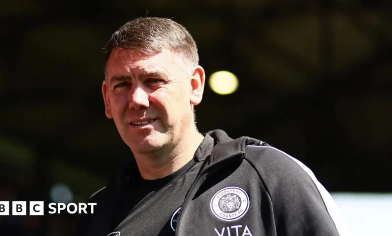 Dave Challinor: Stockport County boss says it is 'unthinkable' to challenge for promotion