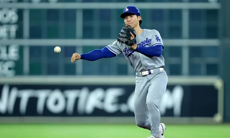 Dave Roberts provides simple explanation for Alex Freeland option Dodgers fans will love