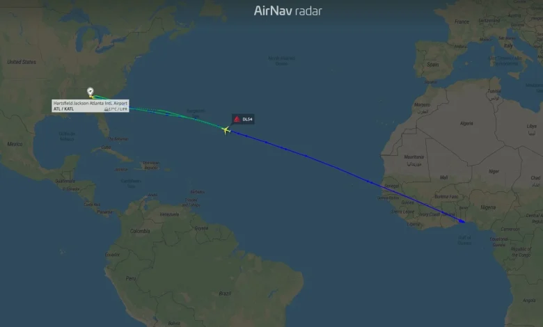 Delta DL54 returned to Atlanta after eight hours in the air and a U-turn over the middle of the Atlantic