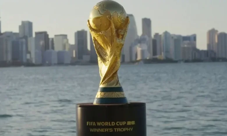 Detallamos el trofeo de la Copa Mundial de la FIFA en su paso por Telemundo Center