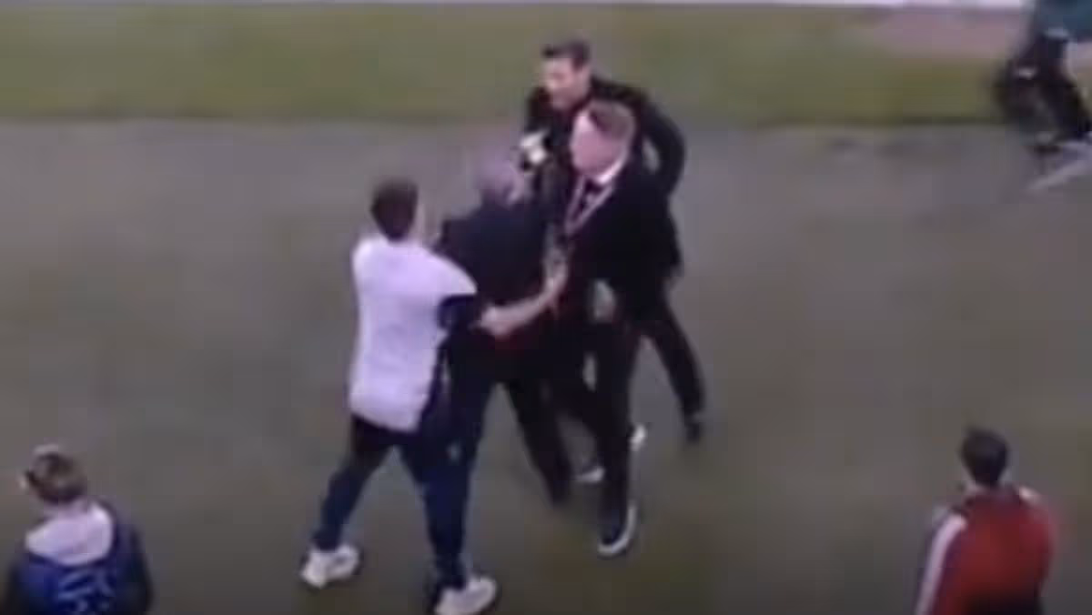 Diego Simeone pushes Andrea Berta in touchline fury as Arsenal beat Atletico Madrid