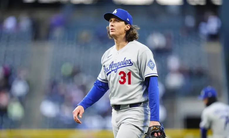 Dodgers' Tyler Glasnow Exits Game With Apparent Injury in Concerning Development