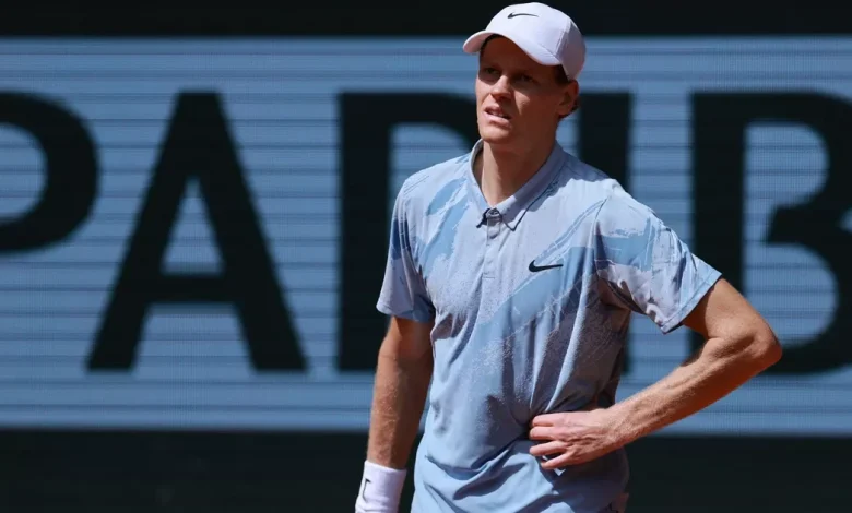 EN DIRECT - Roland-Garros : épatant, la pépite Kouame est à un set du 3e tour, Sinner serein