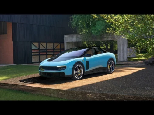 Ecco Ferrari Luce, la prima auto elettrica di Maranello