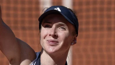 Elina Svitolina found a way out when her French Open run was in danger