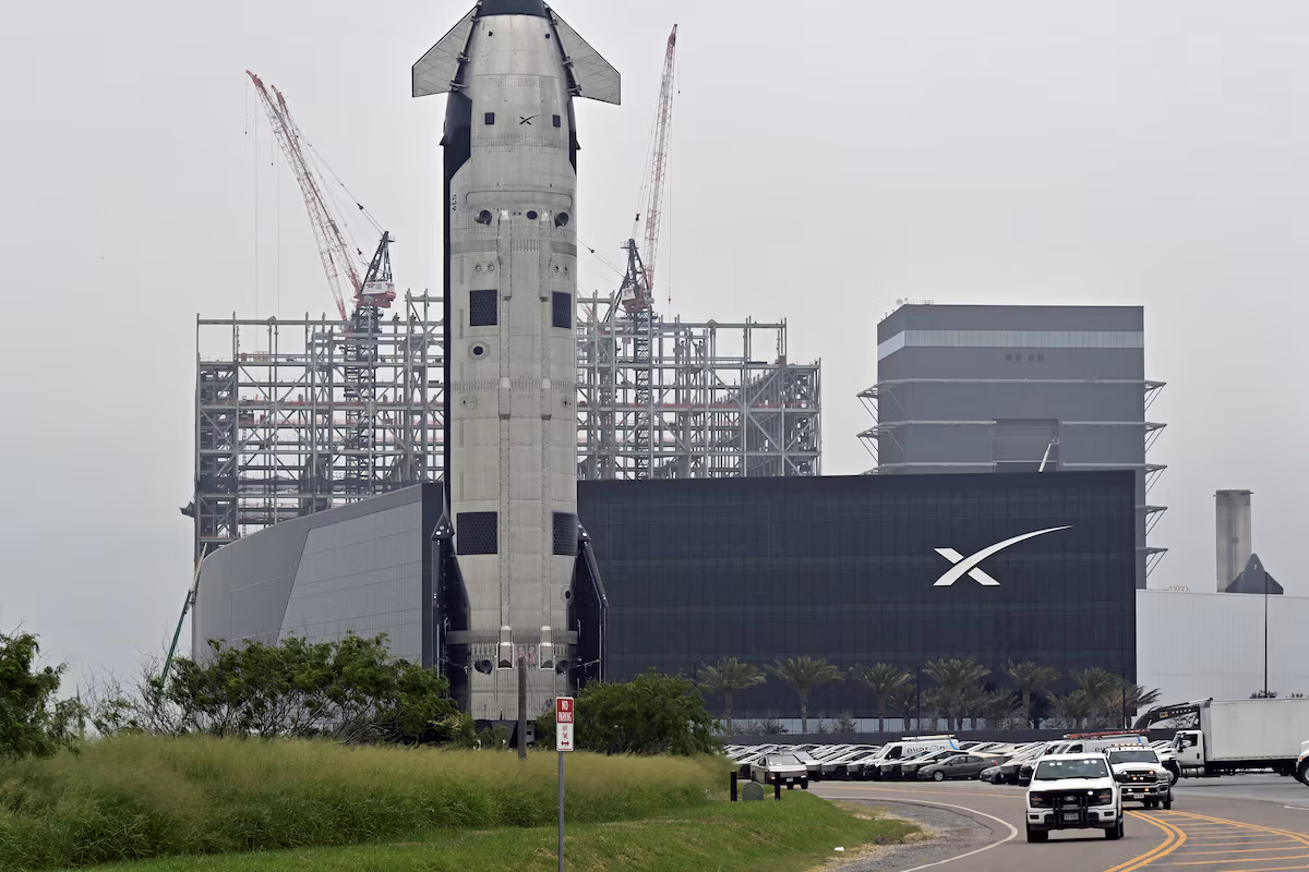 Elon Musk’s SpaceX unveils filing for blockbuster IPO