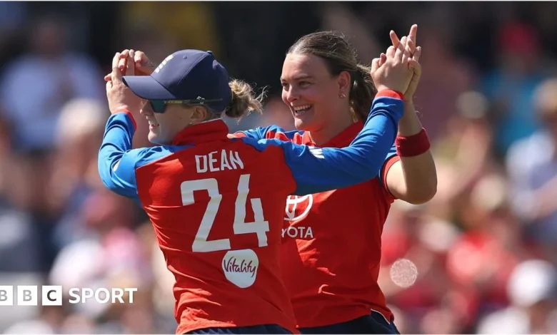 England vs New Zealand LIVE: Third women's T20, Hove - cricket score, radio & highlights