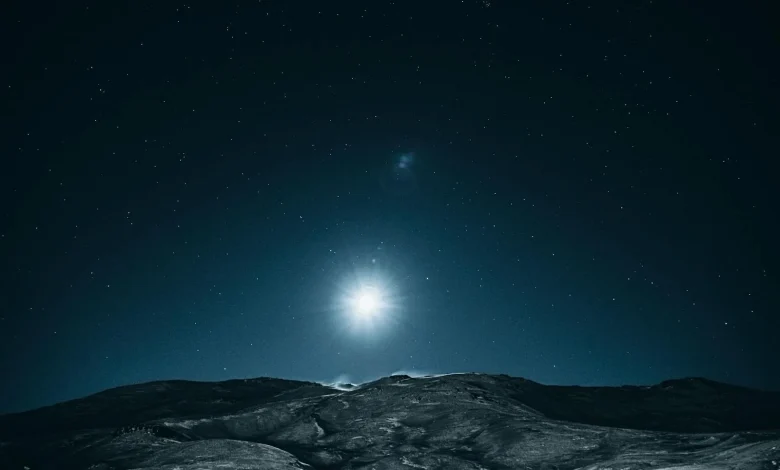 Eta Aquarid Meteor Shower Peaks This Week, but Moonlight Will Mute the Show