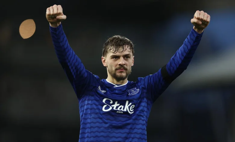 Everton midfielder Kiernan Dewsbury-Hall refutes claims that he's set to represent Ireland