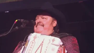 Exintegrantes de "Ramón Ayala y sus Bravos del Norte" demandan a Ramón Ayala Jr. por presuntas agresiones sexuales