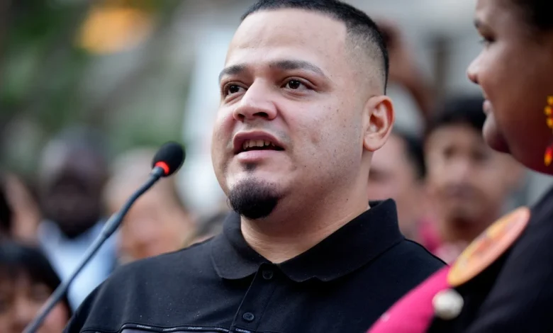 Federal judge dismisses criminal charges against Kilmar Abrego Garcia : NPR