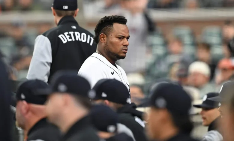 Framber Valdez ejected as benches clear between Tigers and Red Sox