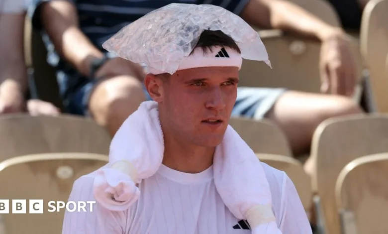 French Open 2026 results: Jakub Mensik collapses after win and Novak Djokovic swelters in Paris heat